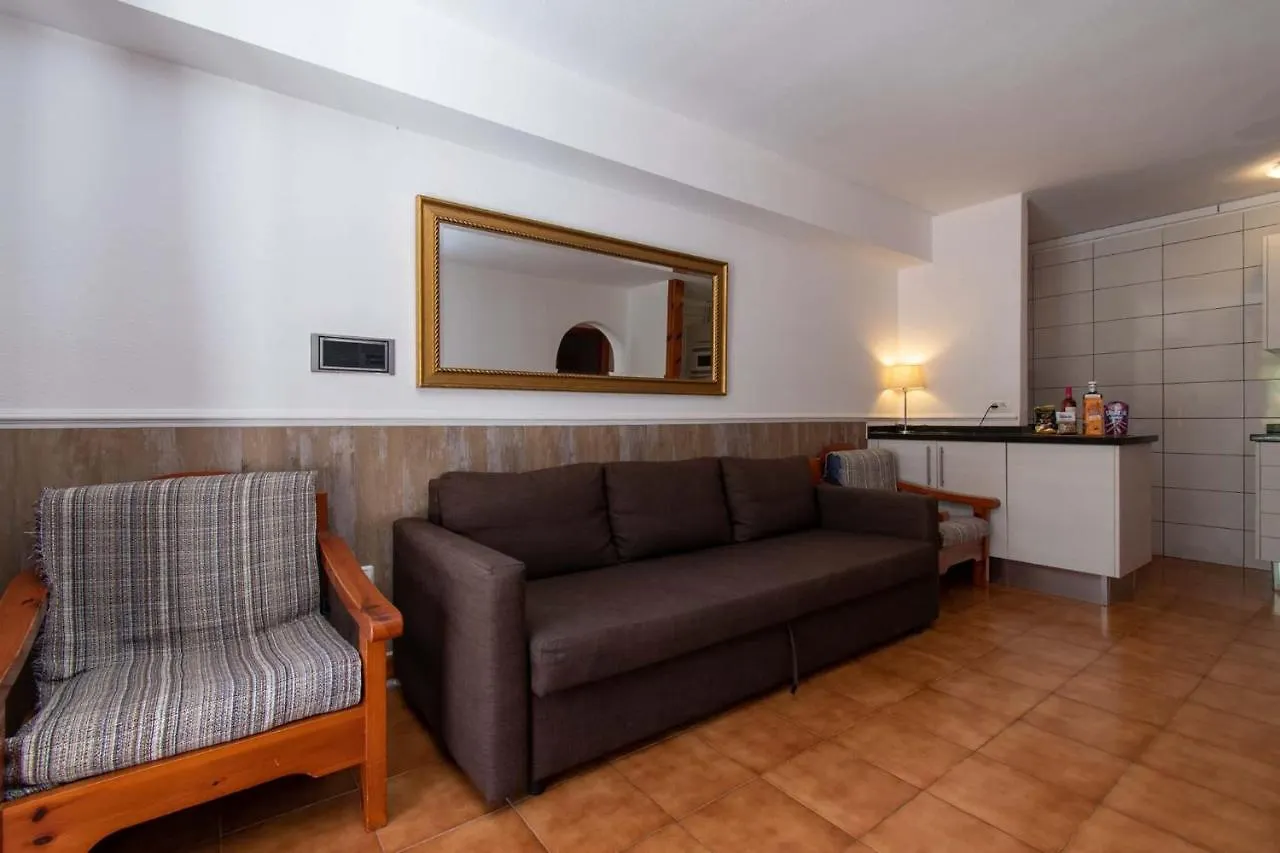 1 Bed Apartment Near The Pool Playa de las Americas